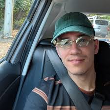 Guadeloupe 🏝️❤️ Merci au restaurant @lepitaya.fwi de m'avoir si bien  accueilli et pour vos délicieux repas ! Merci au public qui a découvert ma  musique lors de ma prestation musicale et à