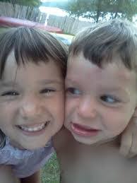 Amanda Simoneau's Instagram, Twitter & Facebook