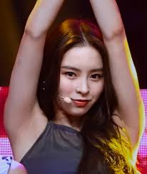 Clc eunbin, sorn and elkie. Clc Elkie Kpoparmpit