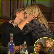 Does It Offend You Yeah Wrong Time Wrong Planet The Secret Circle Jake Cassie