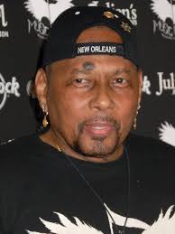 Aaron Neville Lyrics "Everybody Plays The Fool" (originally by The Main  Ingredient) #1991 💽❤️🎵❤️💯 Ok, so your heart is broken You're sitting  around mopin', cryin', cryin' You say you even think about