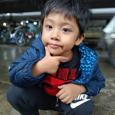 Arestado ang isang police corporal na sangkot sa robbery-extortion at  carnapping sa lungsod ng Caloocan. Nananakit pa raw ang suspek sa mga  biktima na hindi nagbibigay ng pera sa kanya. Tinutugis ngayon