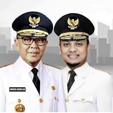 Informasi didapatkan tribuntimur, penangkapan kpk itu berlangsung pada sabtu 27 februari 2021 dini hari di rujab gubernur sulsel, di jl jenderal sudirman, makassar, sulsel. Gaji Pokok Kecil Tapi Tunjangan Operasional Capai Ratusan Juta Sebulan