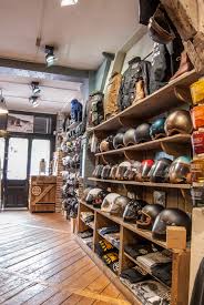 Voir plus d'idées sur le thème vetement moto, bottes moto, accessoire moto. Magasin Moto Vintage Motors Paris Bastille Vintage Motors