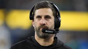 Time to stick out your neck,' college CEO tells schools