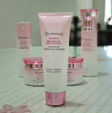 A skin toner, lotion, and beauty essence—all rolled into one. Step Cerahkan Wajah Dengan Tanaka Bio White Rangkaian Skincare Bio Essence Beauty Fimela Com