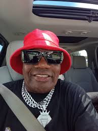 Who is willing to welcome me then you it as much as you want