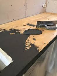 Keukenblad Maken Met Betoncire Mortex Betonlook Over Hout Heen In Meer Dan 60 Kleuren Verkrijgbaar Www Stuca Betonnye Stoleshnicy Kuhnya V Stile Vintazh Dlya Doma