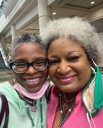 Tenesha Danielle Batiste (@10eshadanielle) • Instagram photos and videos