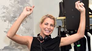 Giulia siegel bundesjugendspiele promifrauen weitsprung. Haarige Angelegenheit So Sieht Giulia Siegel Morgens Aus Promiflash De