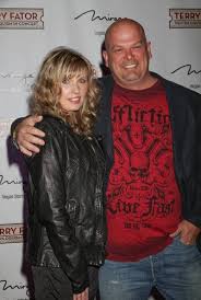 Rick harrison is an american tv personality, producer and entrepreneur born on 22 march 1965 in lexington, north carolina usa. Rick Harrison And Tracy Harrison Ex Wife Dating Gossip News Photos