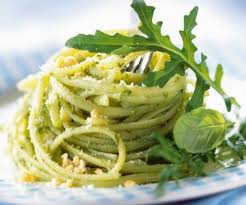 Astuce Du Chef Cyril Lignac Linguines Au Pesto Pesto Recettes De Cuisine Pesto Basilic