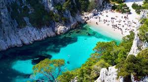 Over 100,000 english translations of french words and phrases. Vacances D Ete Voici Les Destinations Phares En France Pour Cet Ete Depechez Vous De Reserver