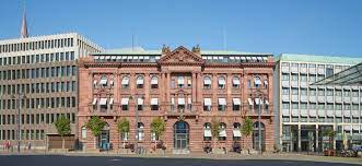 Finden deutsche bank wealth management öffnungszeiten und wegbeschreibung oder karte. Datei Deutsche Bank Hb Domshof 25 Jh Jpg Wikipedia