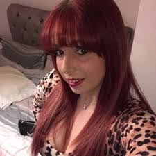 Leanne Sharp's Instagram, Twitter & Facebook