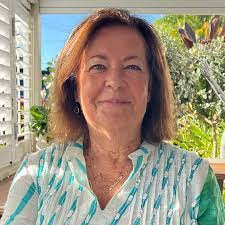 Sally Oatman's Instagram, Twitter & Facebook