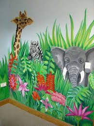 With these free printable sets you can create a beautiful themed gallery wall in no time! Jungle Safarikamer Muurschildering Playroom Mural Jungle Mural Kids Room Murals