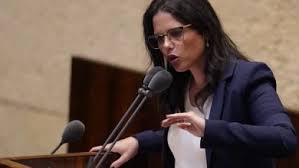 ללקוחות מעל גיל 65, ללקוחות עם מוגבלות, נשים בהריון, ללקוחות עם תעודת פטור מתור יינתנו שירותים גם ללא תיאום מראש. 2