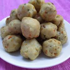 Ok berbalik kepada resepi sup bebola tadi, saya memilih mee cintan tanpa goreng ni sebab mee cintan ni lebih sedap berbanding mee kuning yang biasa kerana tidak ok sebelum kita tengok resepi sup bebola mee cintan ni jom tengok dulu video penyediaannya yang sangat ringkas kat bawah ni. Bebola Ayam Homemade Sedap Mudah Air Tangan Istimewa Ringkas Untuk Anak Pa Ma