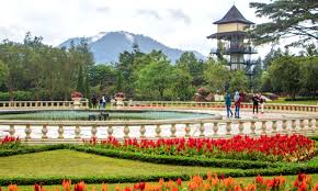 Taman bunga nusantara merupakan salah satu taman bunga tertua di indonesia yang sudah ada sejak tahun 1995. Taman Bunga Nusantara Keindahan Eksotis Yang Paripurna Sentul City