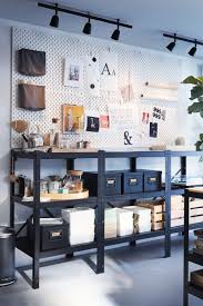 Lochplatte Mit Wandgestaltung Ikea Deutschland Perfekt Neben Der Hobelbank Aber Auch Ebenso Praktisch Im Bad Im Flur Oder Im Bu Ikea Ikea Pegboard Decor