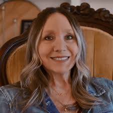 Lori Potts (@loripotts) • Threads, Say more