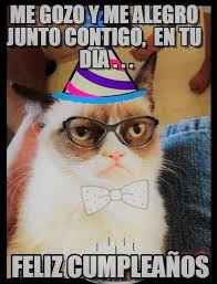 Feliz cumpleaños para mensaje de whatsapp y facebook para felicitar a tus amig@s en el día de su santo. Felicitaciones De Cumpleanos Graciosas Para Whatsapp Gratis Movilfit