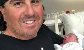 Ashley Pendley's Instagram, Twitter & Facebook