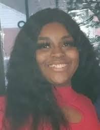 Denise Rawlings's Instagram, Twitter & Facebook