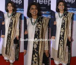 She started acting at the age of 8 under the name baby sonia. Neetu Singh In Sabyasachi South India Fashion Fashion Neetu Singh Pakistani Dress Design