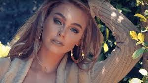 Lacy Cummins's Instagram, Twitter & Facebook