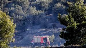 Σε κοντινή απόσταση από την αθήνα και με δρόμο μέσω της. H8ydjd4vs1eqam