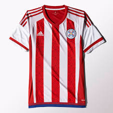 Para el mundial del 2002, puma presentó los siguientes diseños que el elenco nacional lució en las eliminatorias sudamericanas y también en la cita mundialista que tuvo lugar en asia. Camiseta De La Seleccion Paraguaya 58 Descuento Bosca Ec