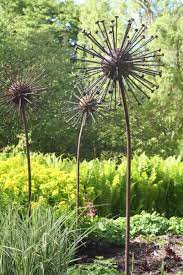 Seed Head Totems De Jardin Esculturas De Jardin Arte De Jardin De Metal