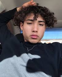 Trendy, stylish and super cute haircuts for boys, toddlers and children. Cute Boys With Curly Hair Mexican Novocom Top