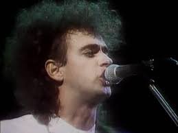 Gary Ávila canta 'Prófugos'