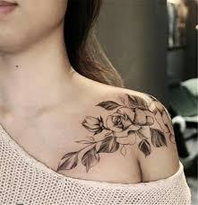 It has been placed on the back of the shoulder. 50 Gorgeous And Exclusive Shoulder Floral Tattoo Designs You Dream To Have Women Fashion Lifestyle Blog Shinecoco Com