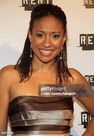 Tracy Toms's Instagram, Twitter & Facebook