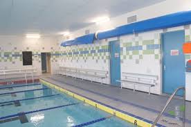 Was immer dort undicht ist geht hinter die fliesen und löst den kleber. Cinca Schwimmbad Fliesen Deutschland