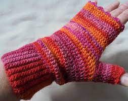 Diese stulpen gibt es gestrickt oder gehäkelt, mit fell oder ohne und in allen erdenklichen farben. Gehakelte Stulpen Aus Sockenwolle