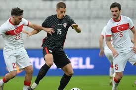 Pourquoi la turquie joue la coupe d europe. La Turquie N Arrive Pas A Battre La Guinee De Didier Six L Equipe
