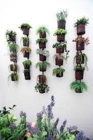 Wir zeigen dir zehn ideen, wie du aus verschiedenen materialien deine ganz individuelle gartendeko einfach und günstig kreierst. Gartendeko Selber Machen 21 Upcycling Ideen Die Geld Sparen