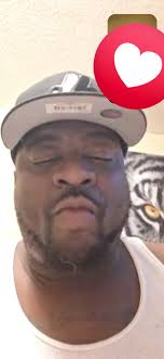 Don't care who's dating him jus know hes still married and he will lie!!!!  Hey Pernell Smith