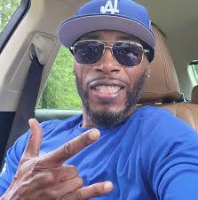 Marion Harding hired Ed McCants, a two-time All-Ohioan at Marion Catholic,  to become its next girls basketball head coach. Here's why he did it. See  link below ⬇️ bit.ly/3EYvGTU