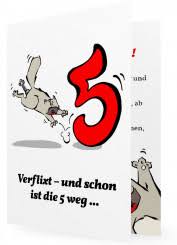 Es werden symbole zu den themen geburtstag und feiern wie champagner flaschen, luftschlangen und konfetti, aber auch geburtstagstorte oder lustige bilder wie monster und tiere gezeigt, die lustige oder herzliche botschaften zum 60ten geburtstag übermitteln. Witzige Einladung Zum 60 Geburtstag Familieneinladungen De