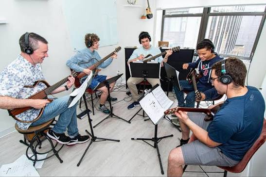 How To Manage A Group Music Class Efficiently