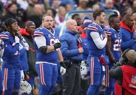 Kyle Williams Of The Buffalo Bills And Head Coach Sean Mcdermott And Buffalo Bills Sean Mcdermott Nfl Buffalo Bills