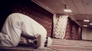 Dalam sujud tilawah dianjurkan membaca: Panduan Sujud Tilawah Dan Sujud Syukur