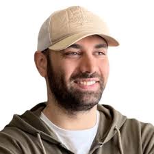 I took time off after leaving Zalando and started baking bagels as a way to  keep myself busy. At first I was giving bagels out to friends, then I was  organising pop