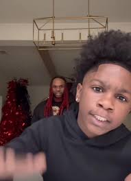 Lil king & hustle cartel has words for Finese2tymes & Charleston white